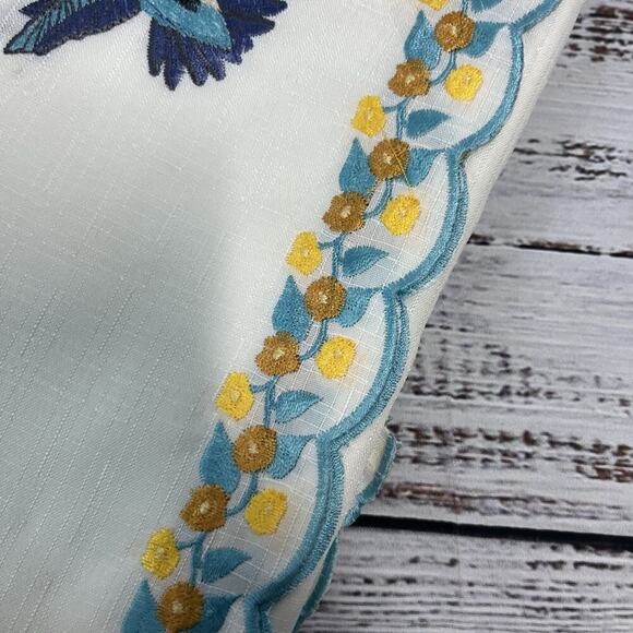 Set of 2 Renaissance Home Fashion Hummingbirds Embroidered Tiered Pair Curtains - Picture 8 of 9